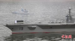 中国最大航母模型率055驱逐舰“海战”伯克舰