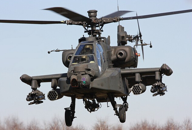 AH-64武装直升机